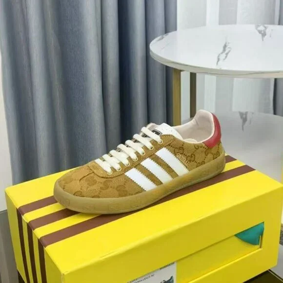 Adidas x Gucci Gazelle Sneaker Tan Monogram - Picture 3 of 8